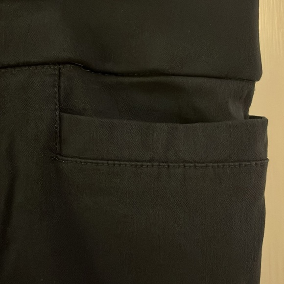 Liz Claiborne Navy Pull-On Straight-Leg Trousers (Women’s Size 14) - Picture 6 of 7
